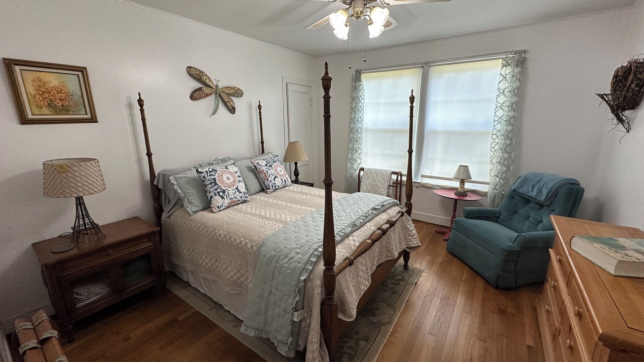 Photo of Bedroom in Gonzales