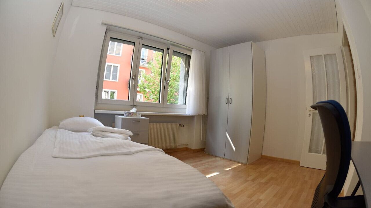 Photo of Bedroom in District 6
