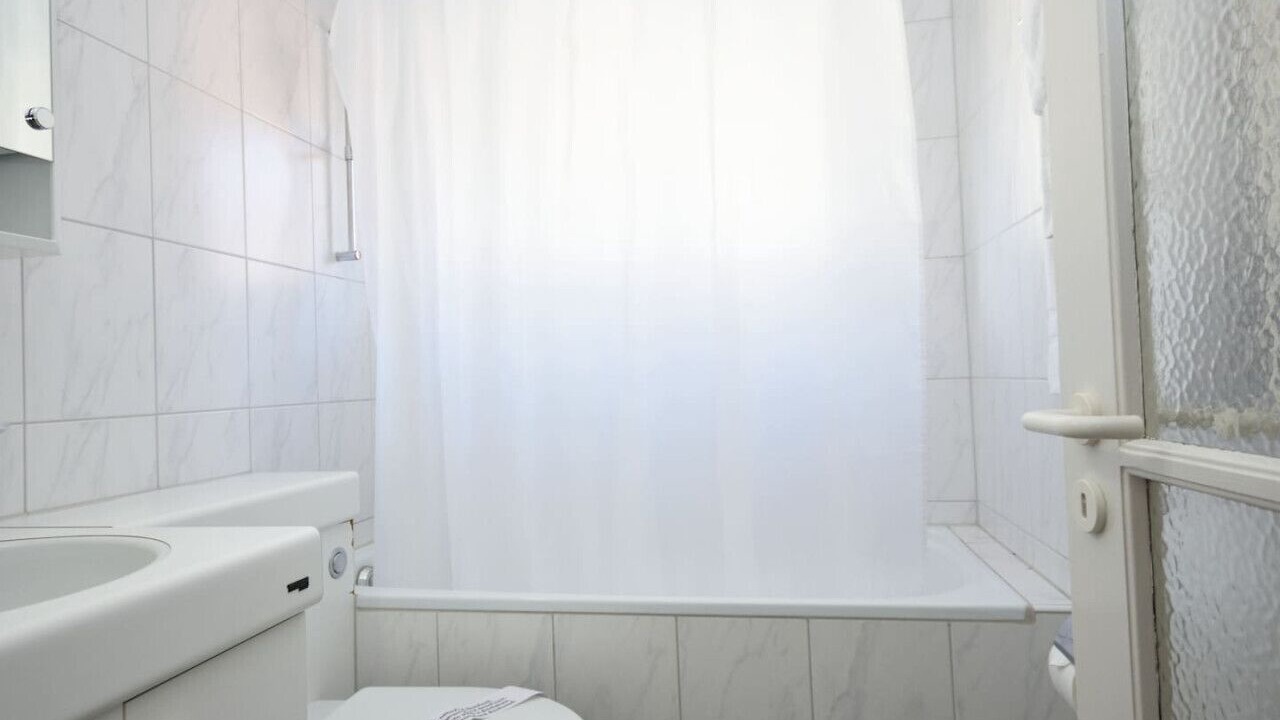 Photo of Bathroom in District 6
