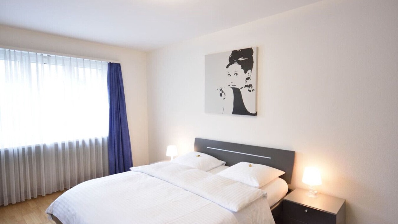 Photo of Bedroom in District 6