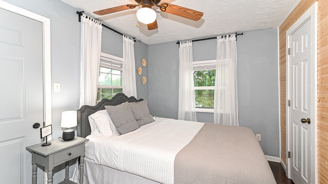 Photo of Bedroom in Noblesville