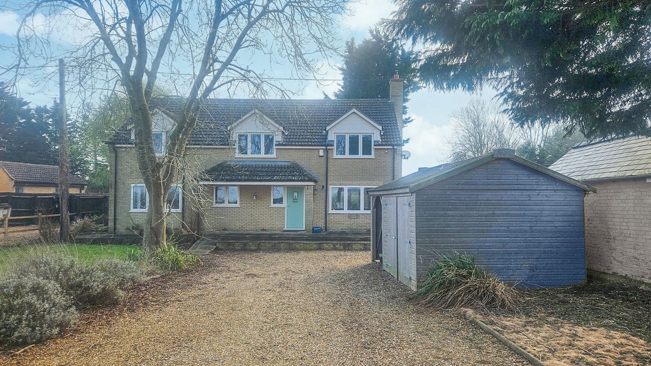 Photo of Outdoor in March