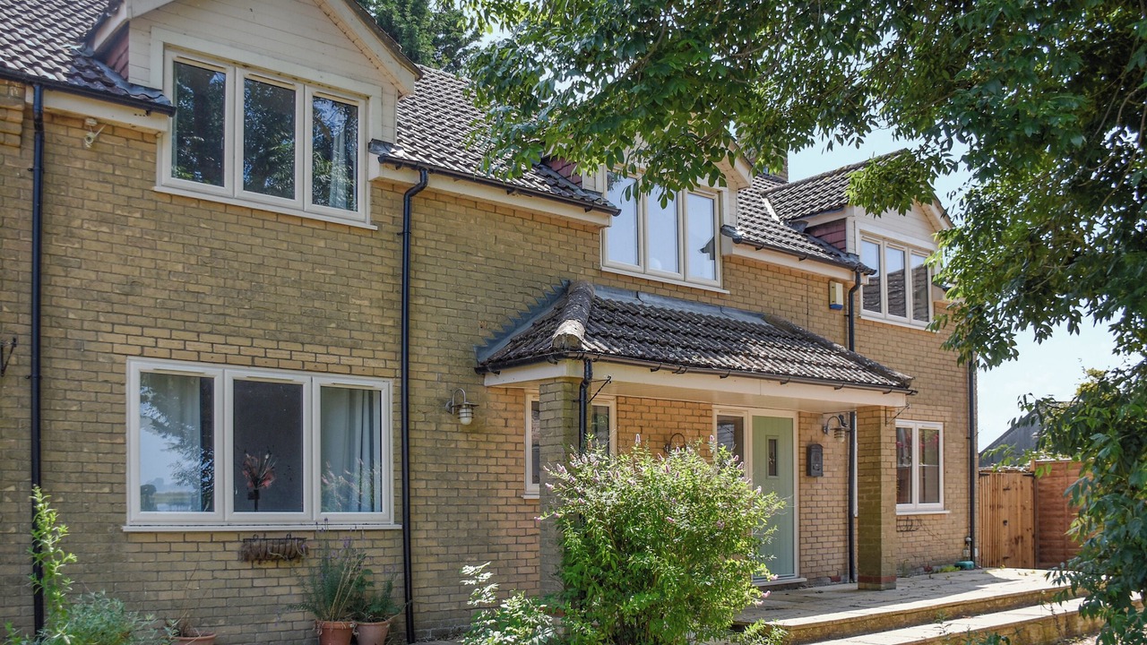 Photo of Outdoor in March