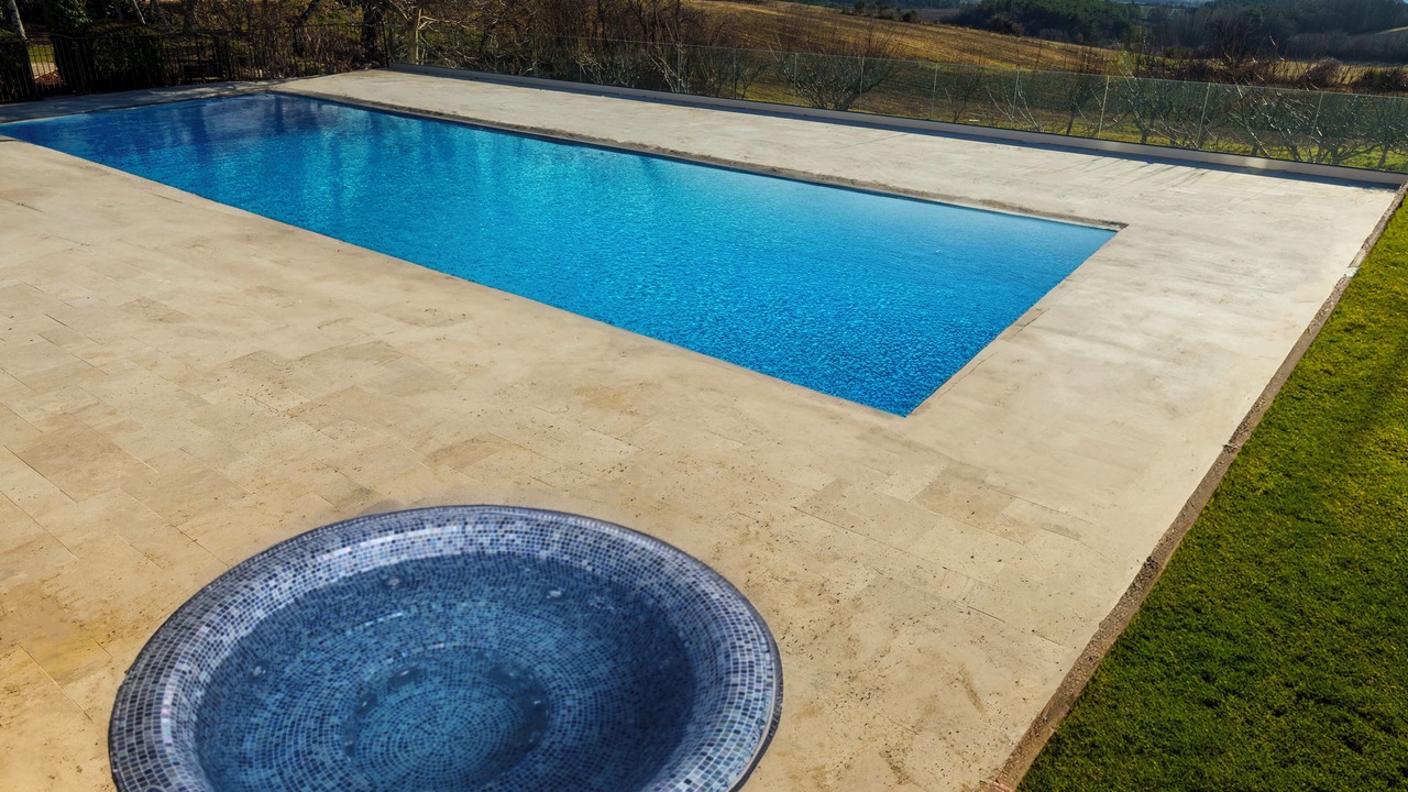 Photo of Outdoor in Redortiers