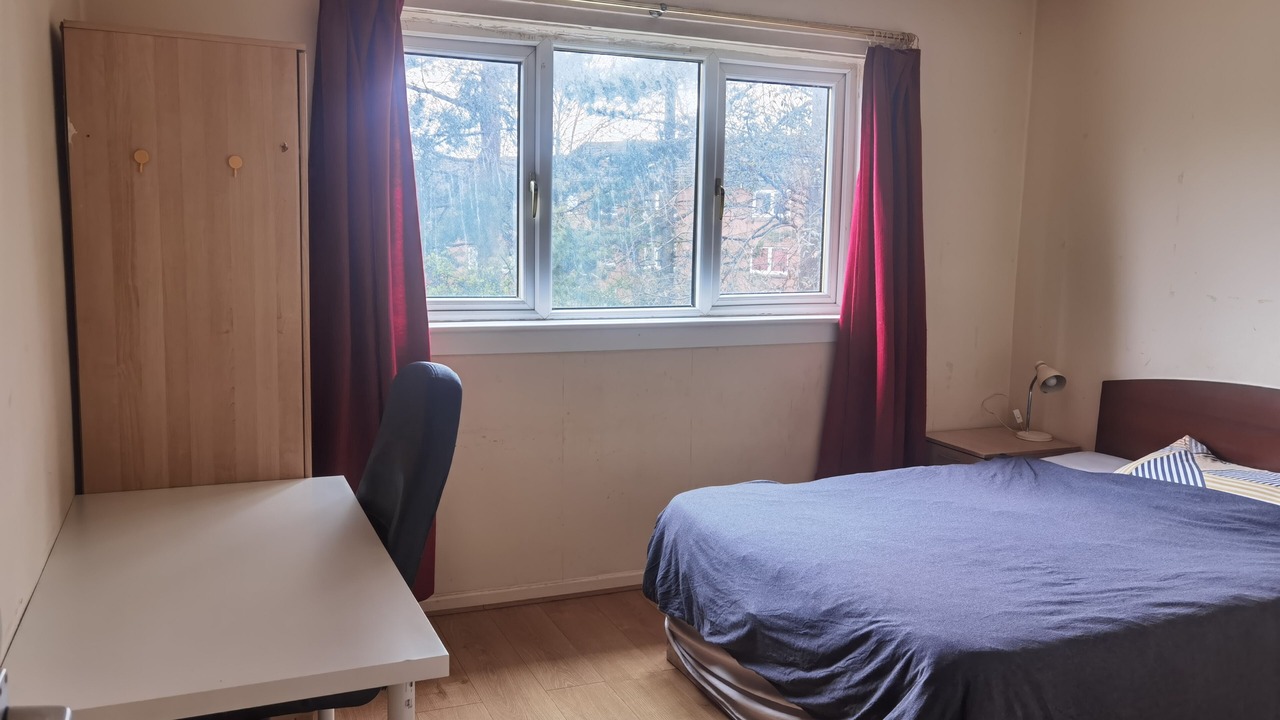 Photo of Bedroom in North Glasgow