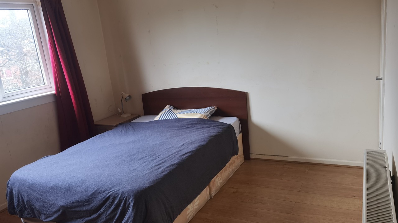 Photo of Bedroom in North Glasgow