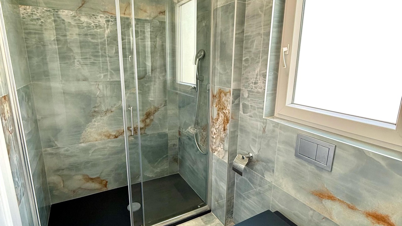 Photo of Bathroom in Mali Maj