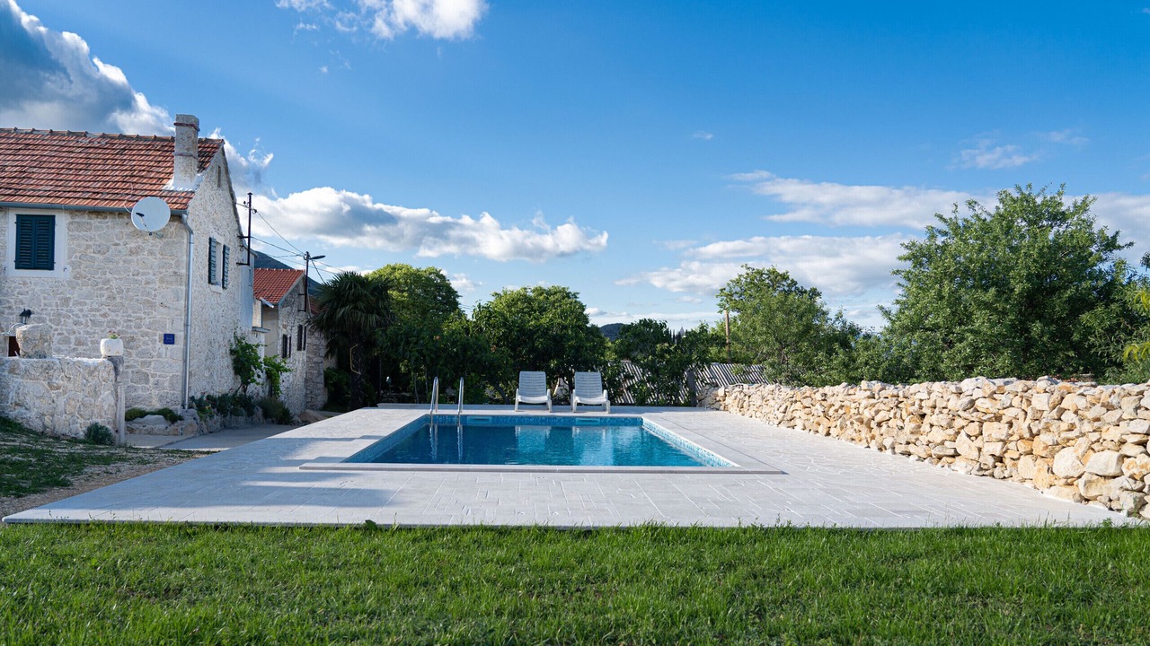 Photo of Outdoor in Drnis