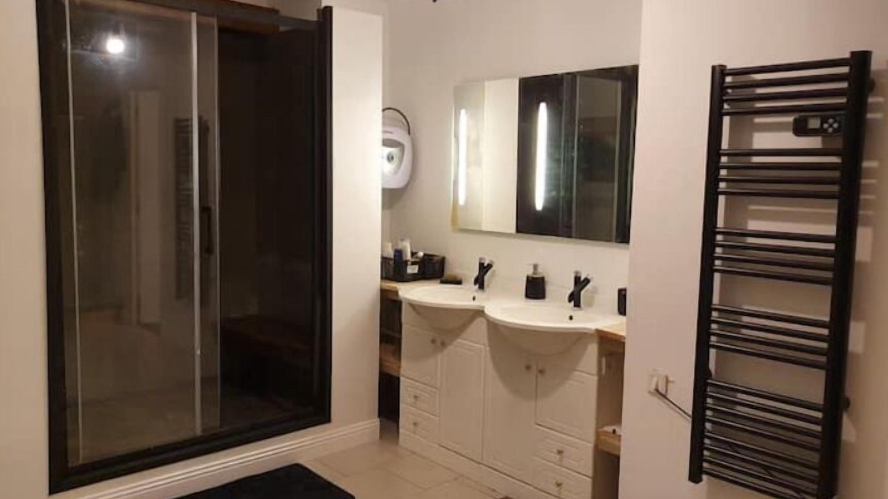 Photo of Bathroom in Amponville