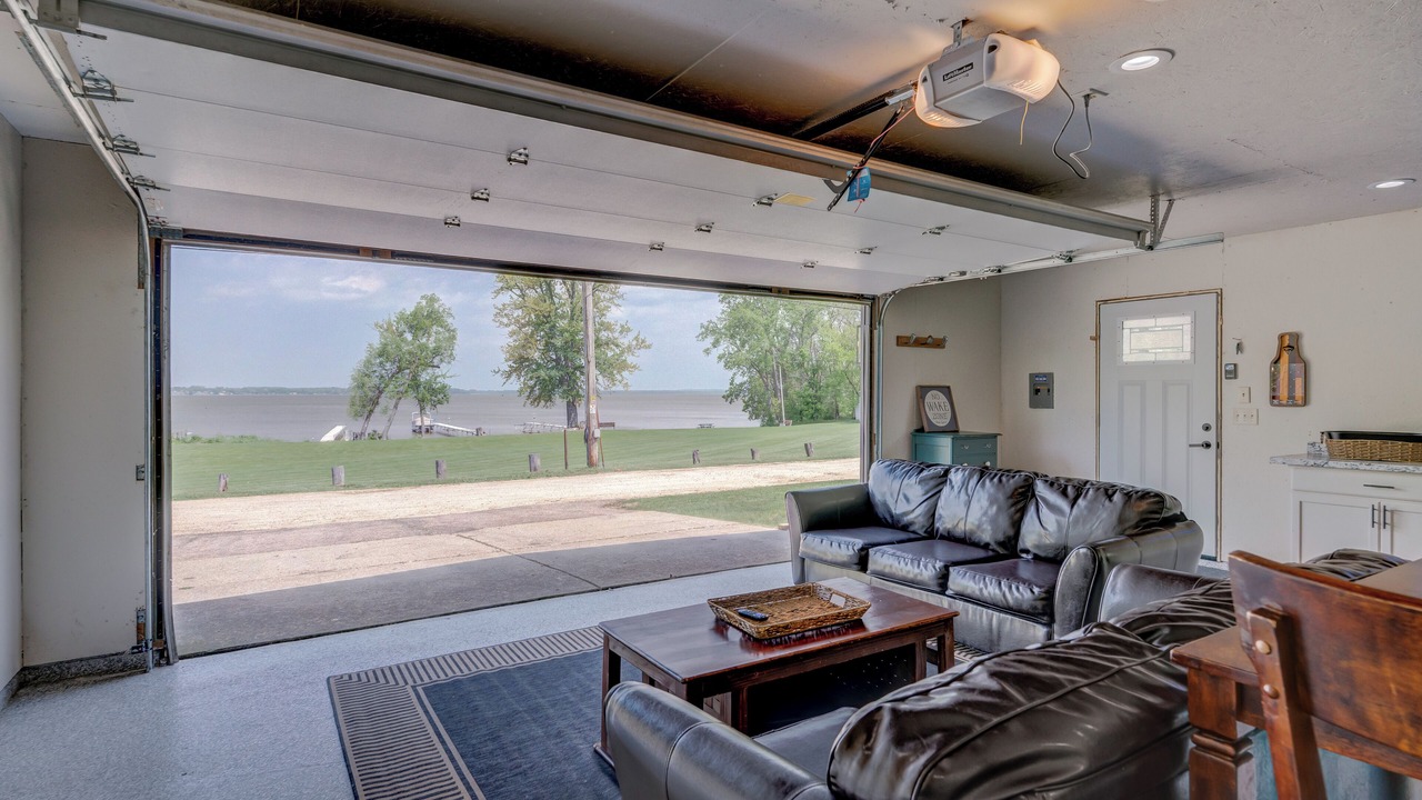 Photo of Outdoor in Newville