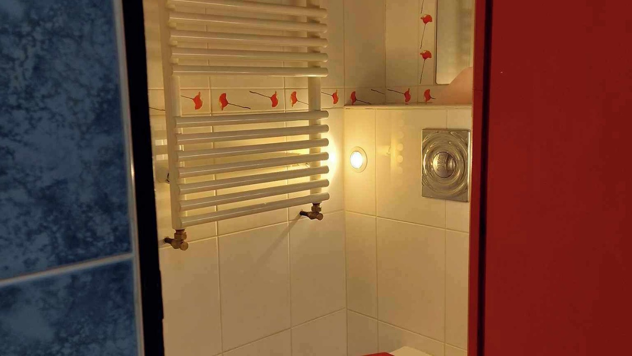 Photo of Bathroom in Gland