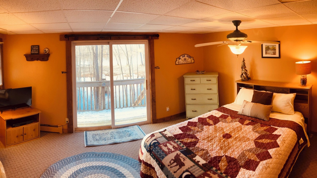 Photo of Bedroom in Wauksaukee