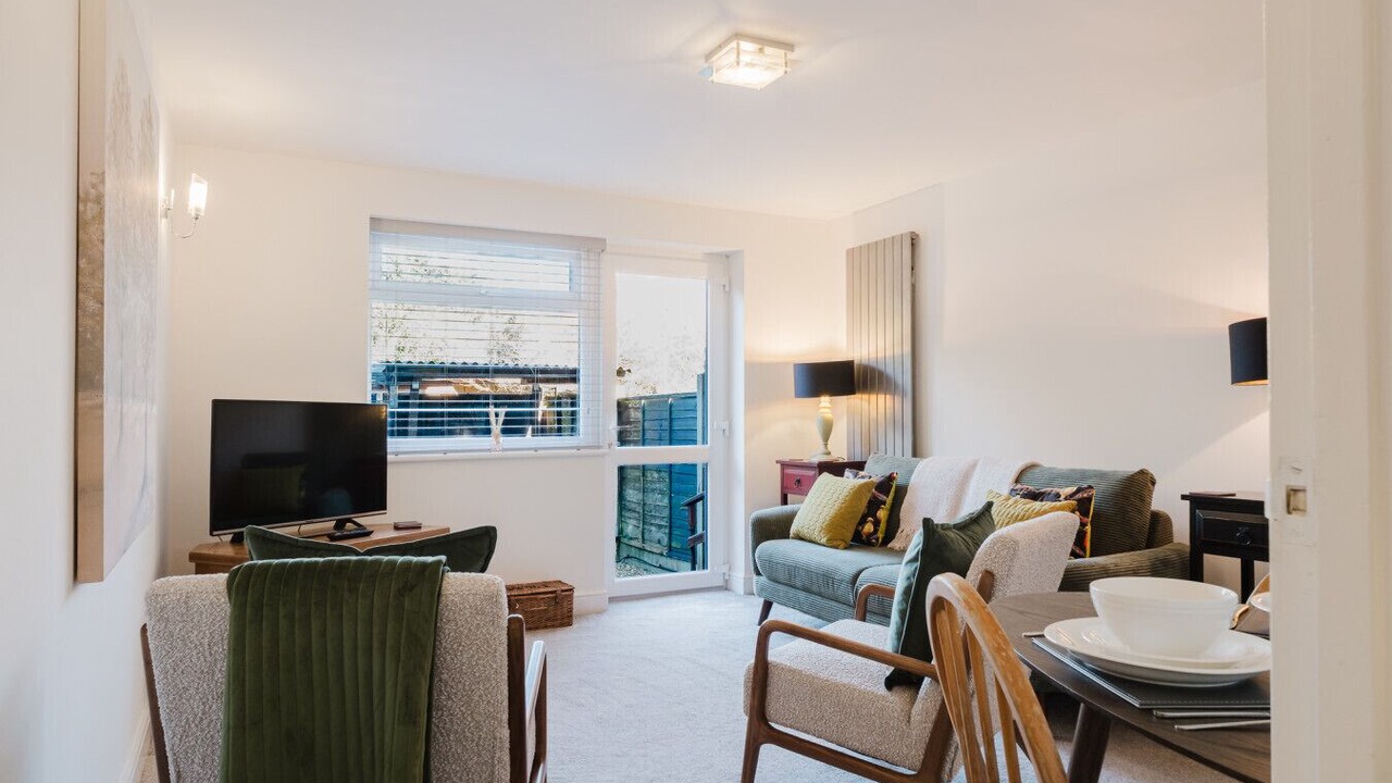 Photo of Livingroom in Cheltenham