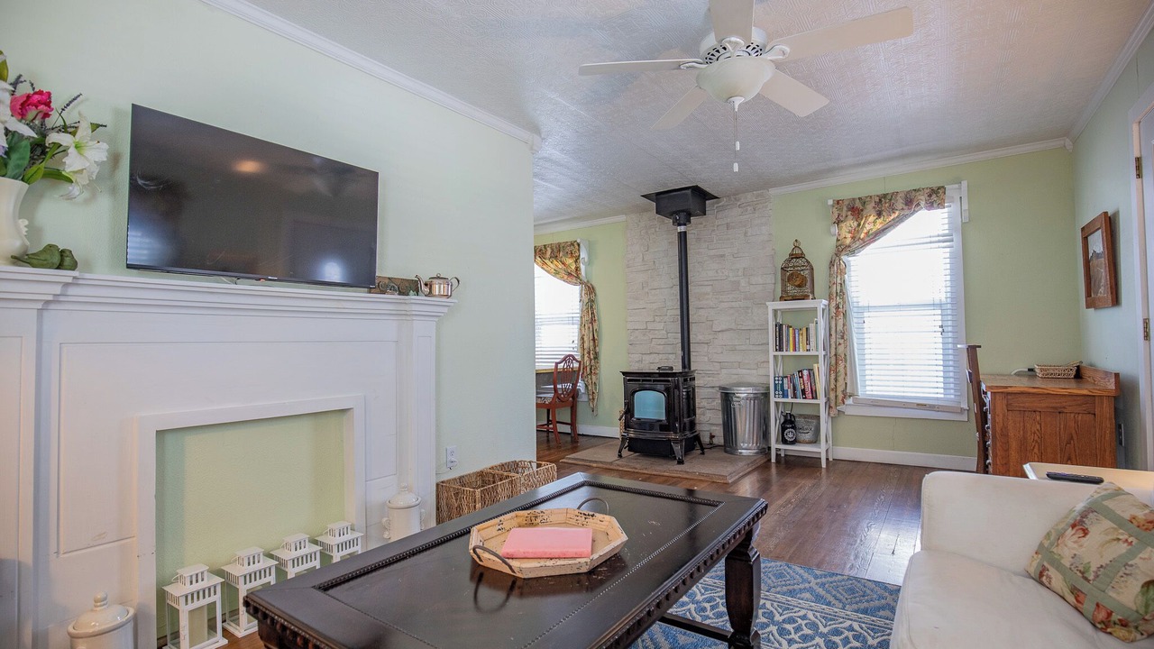 Photo of Livingroom in Cloudcroft