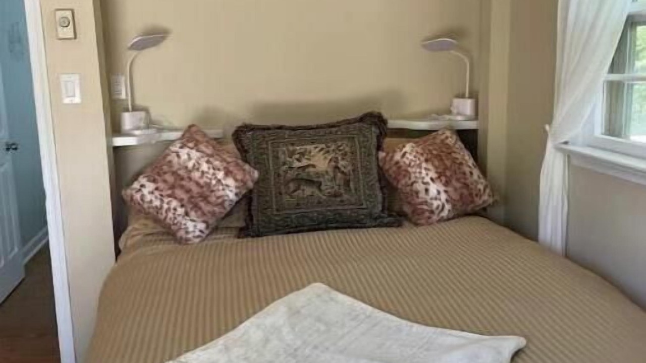 Photo of Bedroom in Kabletown