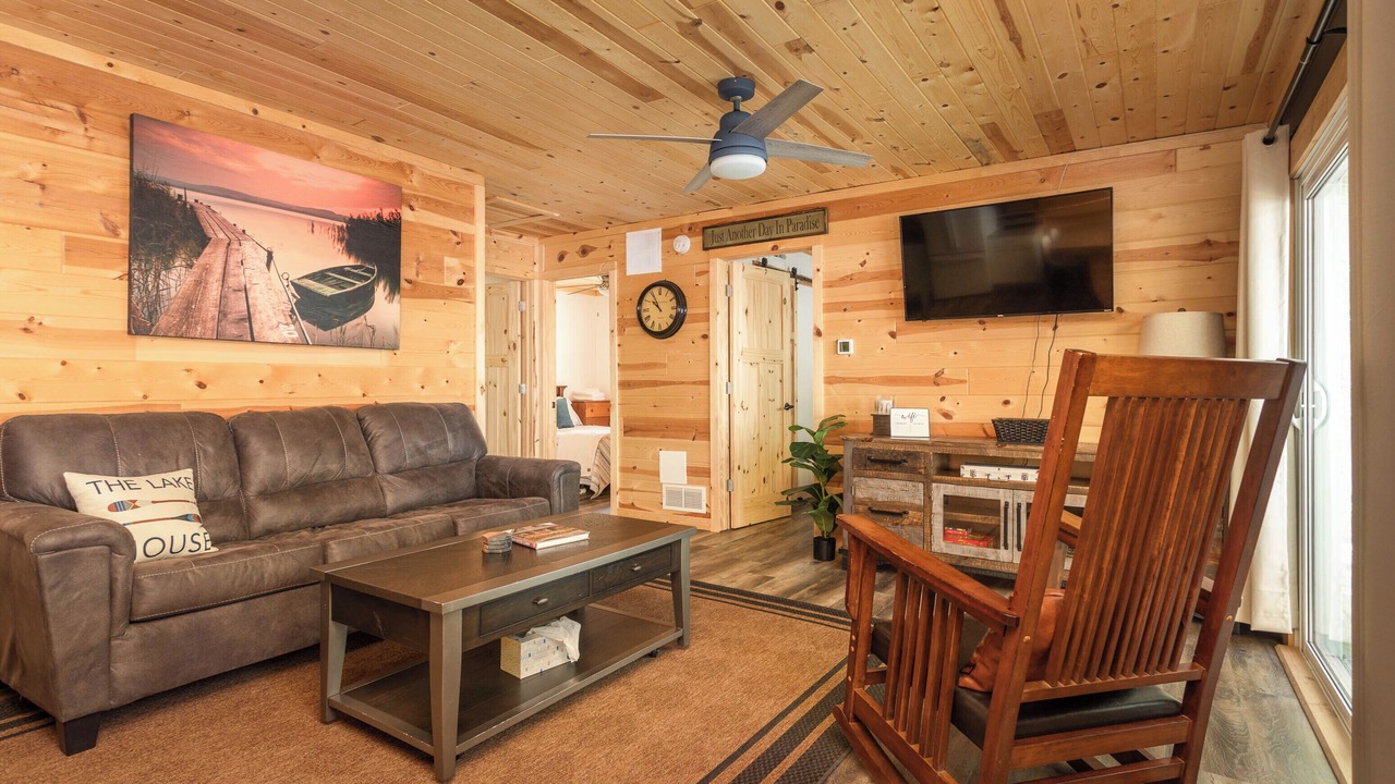 Photo of Livingroom in Miltona