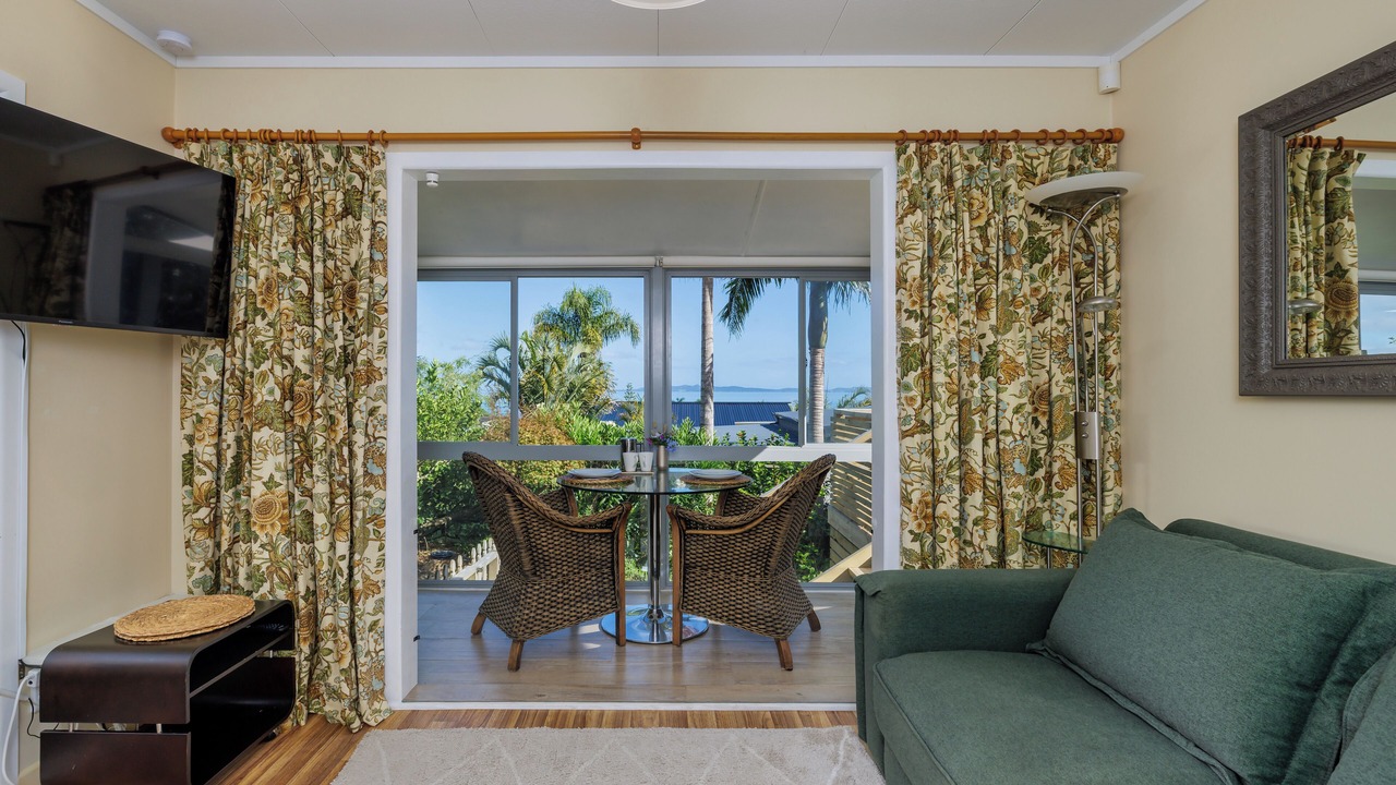 Photo of Livingroom in Coopers Beach