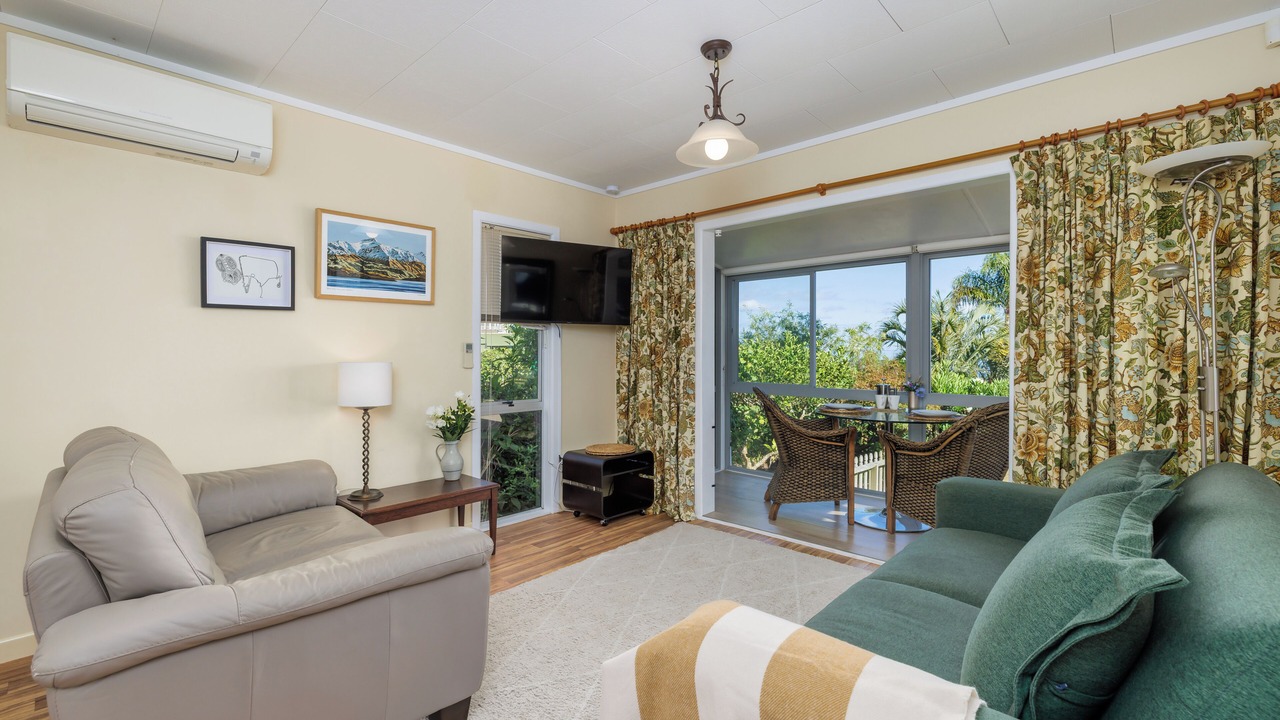 Photo of Livingroom in Coopers Beach