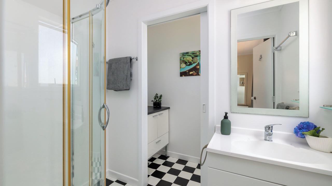 Photo of Bathroom in Coopers Beach