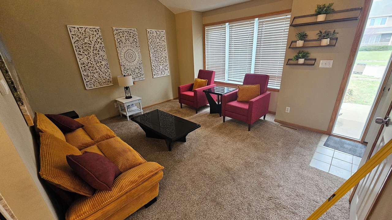 Photo of Livingroom in West Des Moines