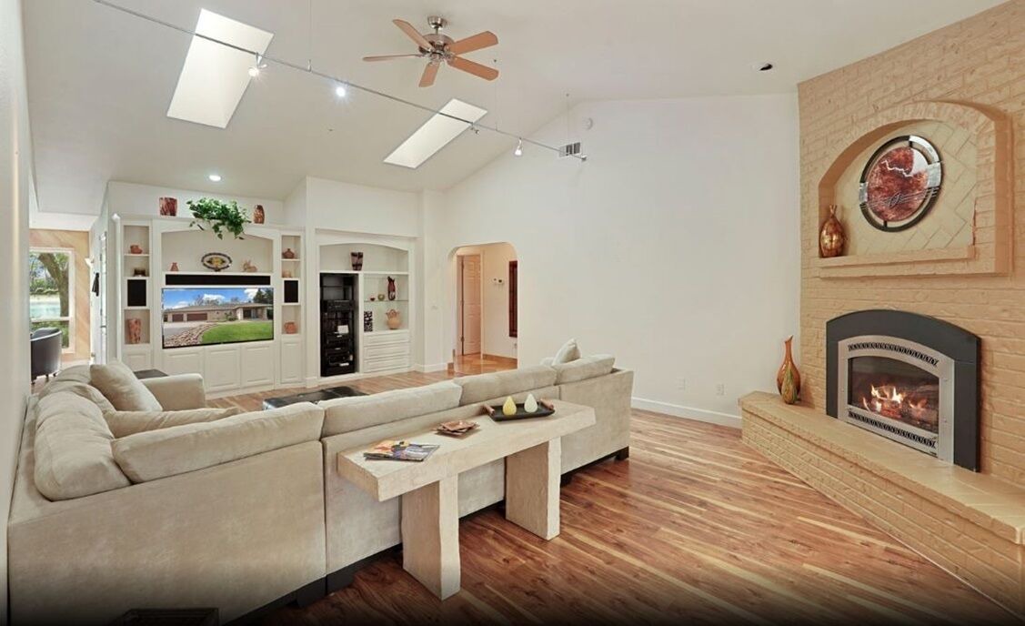 Photo of Livingroom in Galt