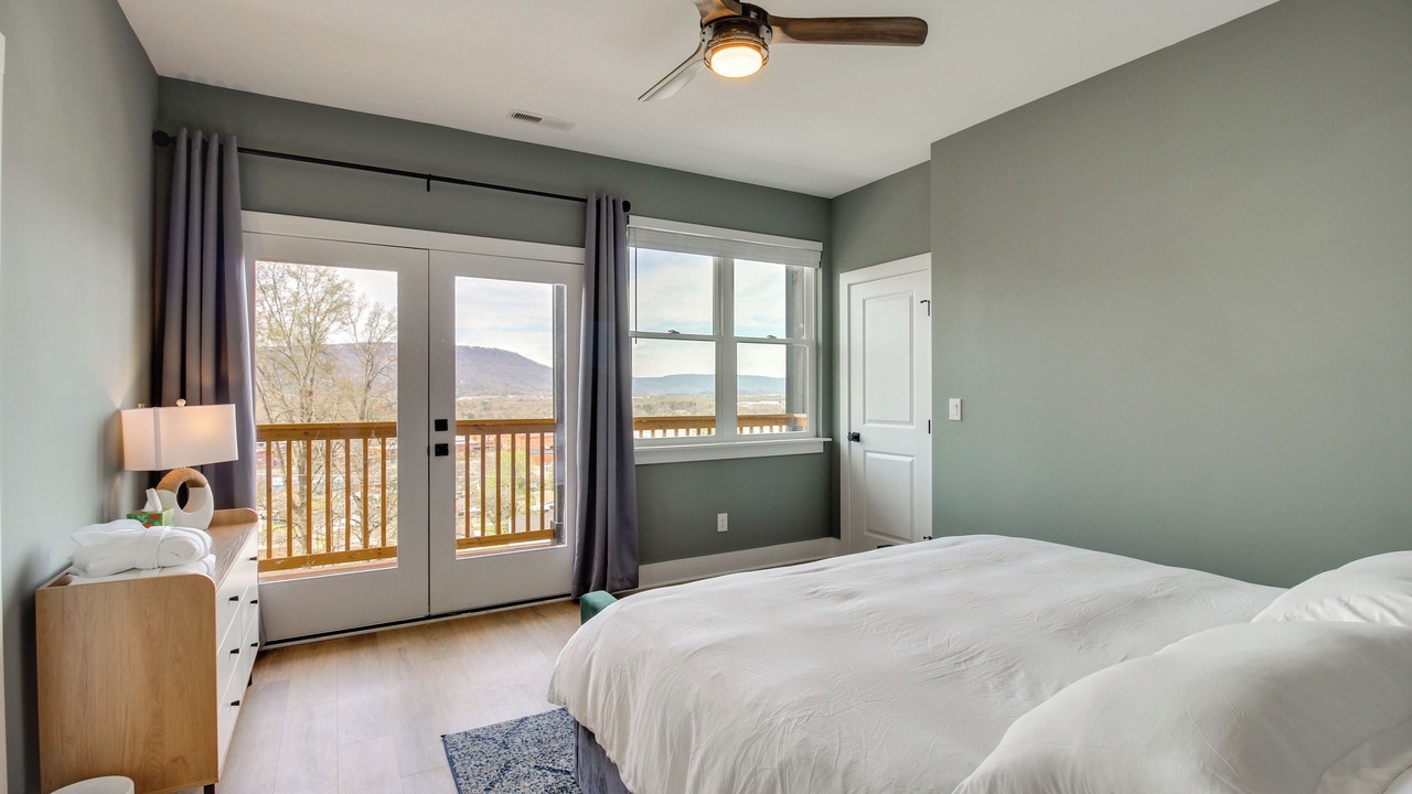 Photo of Bedroom in Rossville
