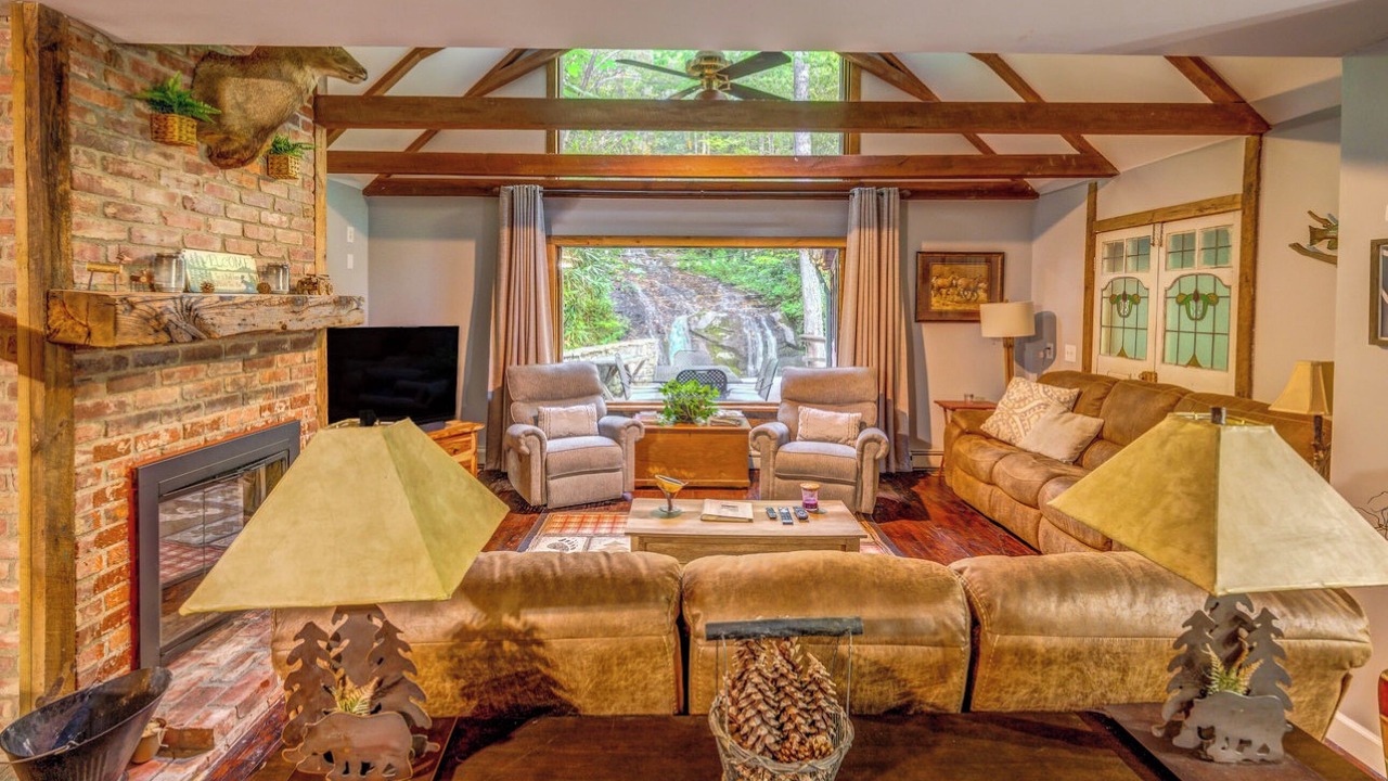 Photo of Livingroom in Franklin
