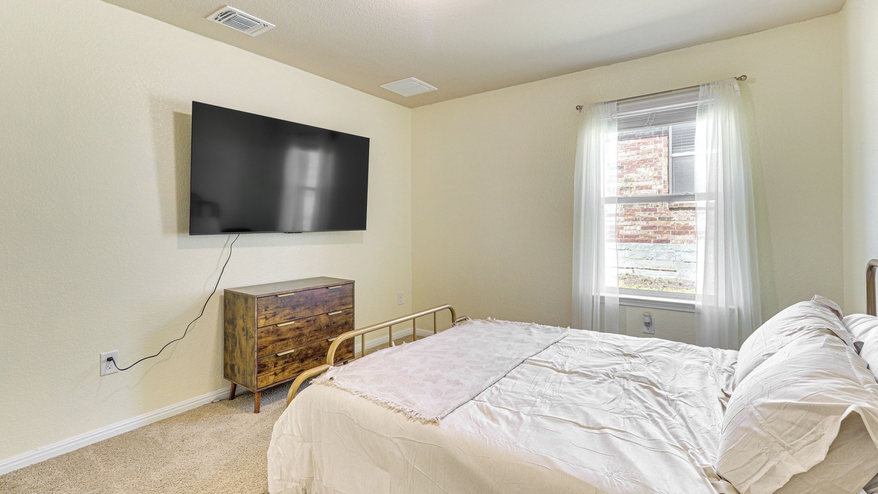 Photo of Bedroom in McNeil