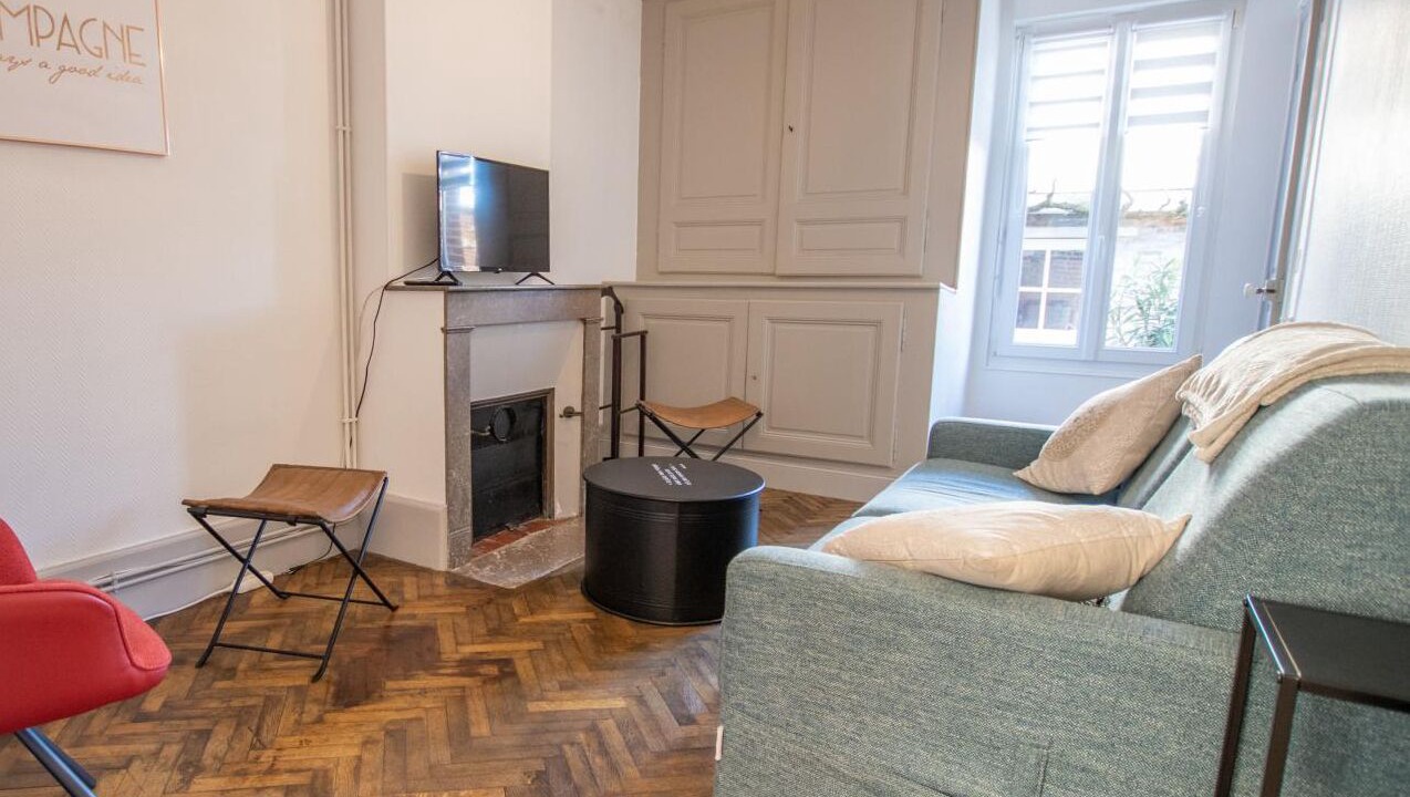 Photo of Livingroom in Le Mesnil-sur-Oger