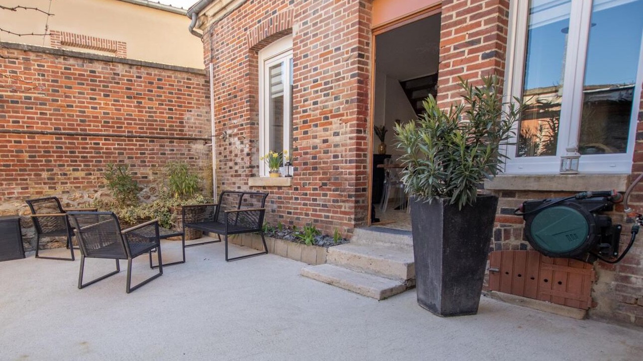 Photo of Patio Balcony in Le Mesnil-sur-Oger