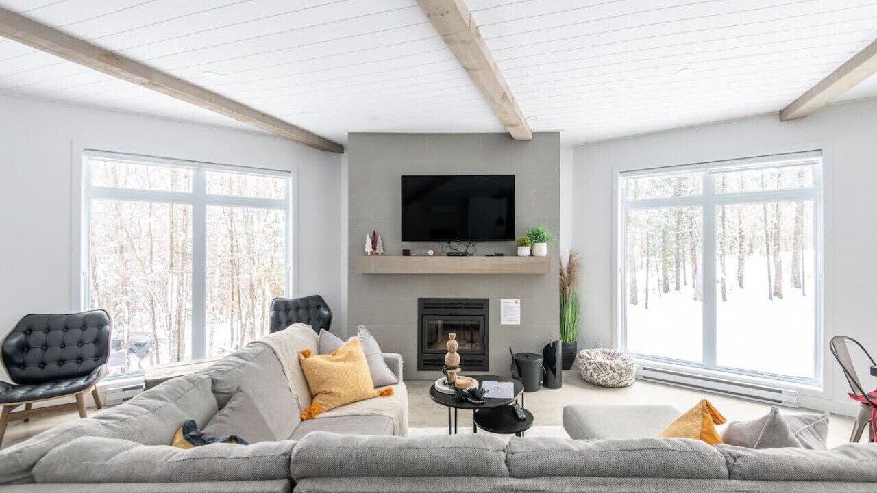 Photo of Livingroom in Chertsey