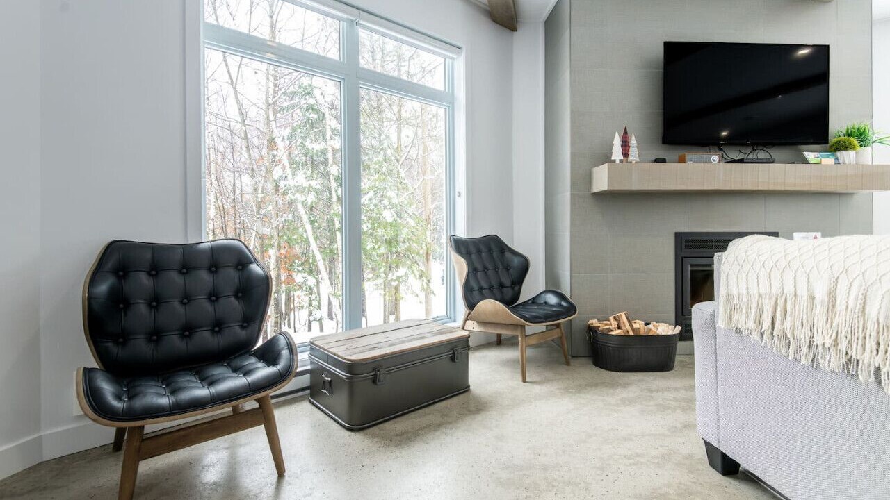 Photo of Livingroom in Chertsey