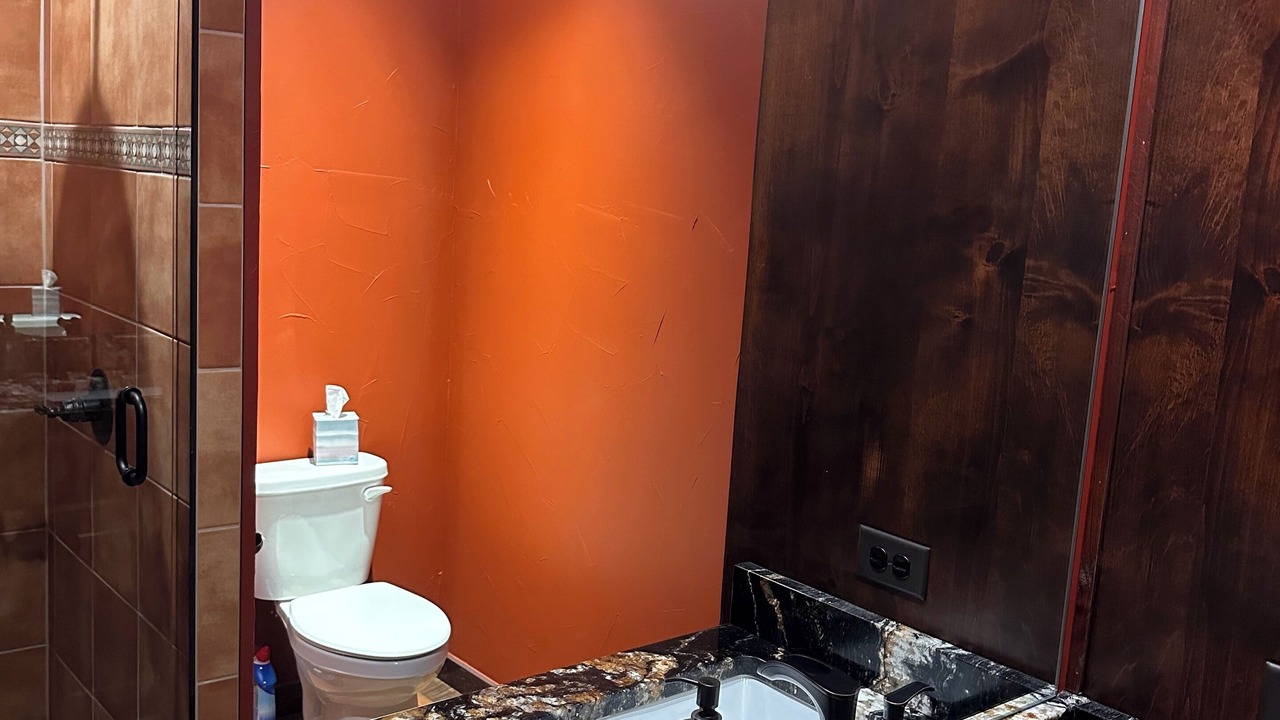 Photo of Bathroom in Bangs