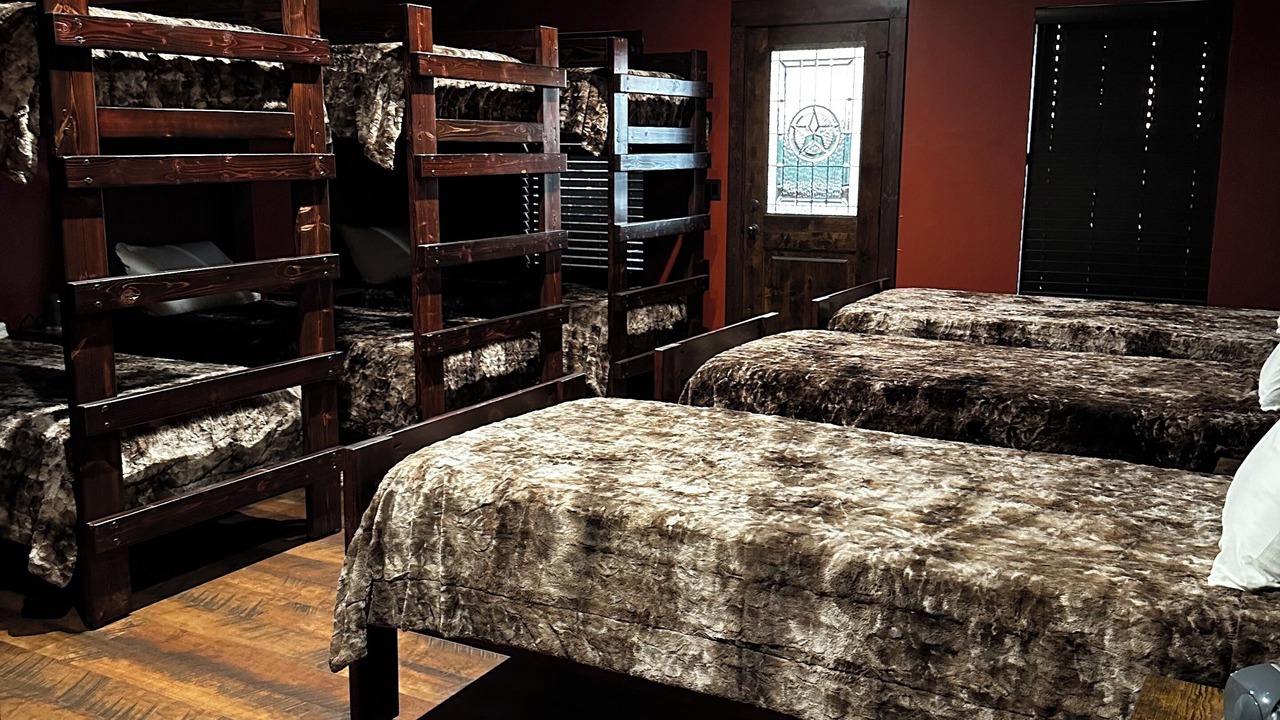 Photo of Bedroom in Bangs