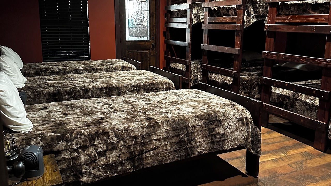 Photo of Bedroom in Bangs