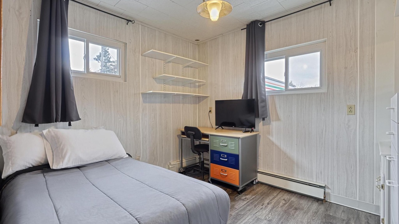 Photo of Bedroom in Annville