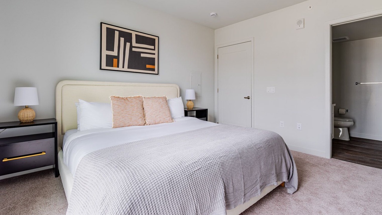 Photo of Bedroom in Downtown Berkeley
