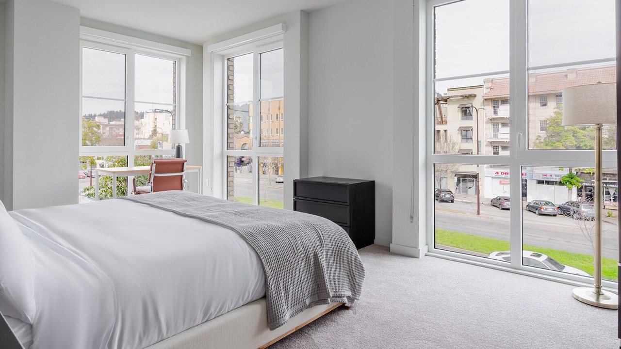 Photo of Bedroom in Downtown Berkeley