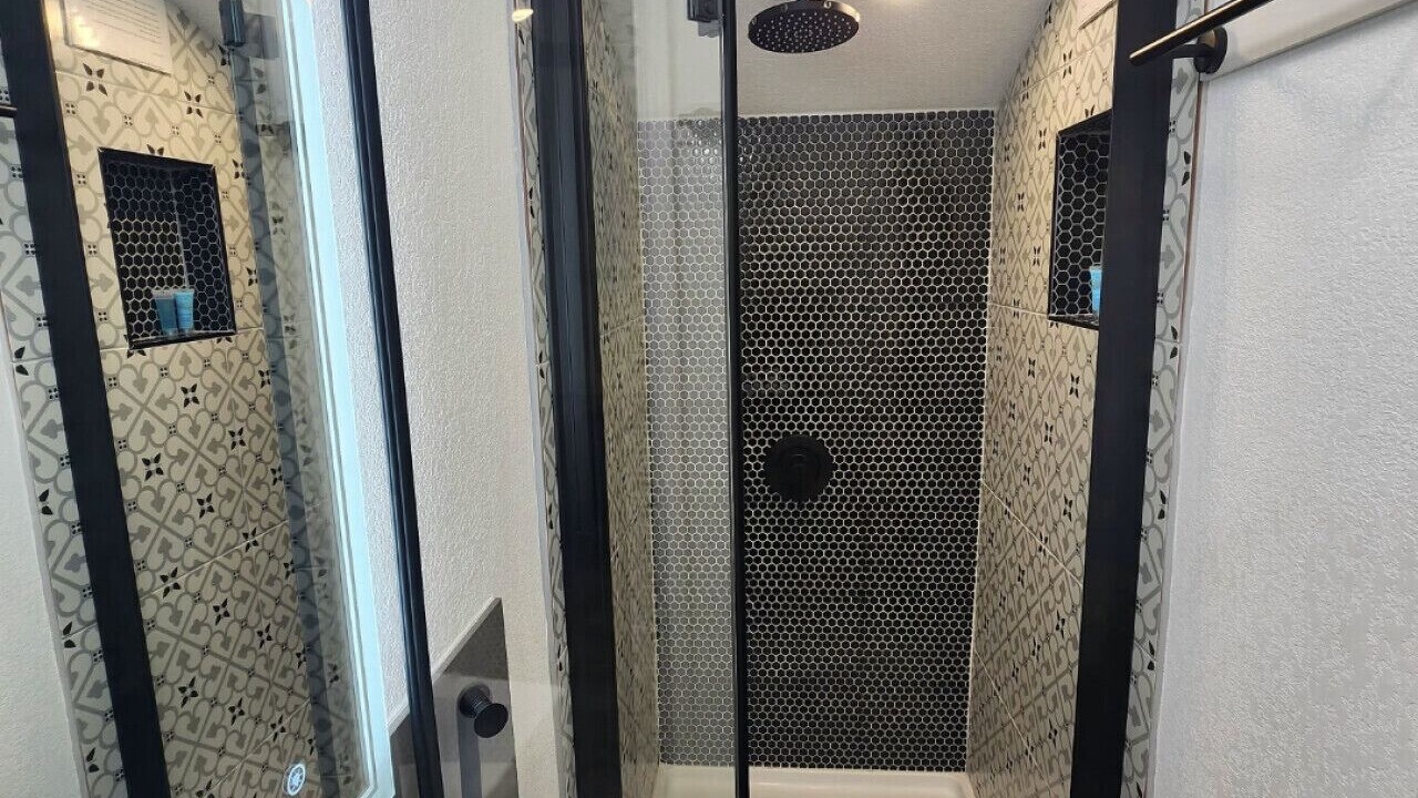 Photo of Bathroom in Northwest Los Angeles Heights