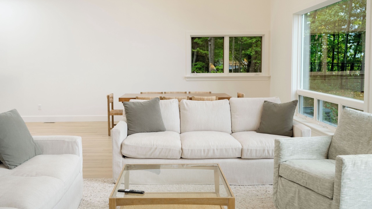 Photo of Livingroom in Suttons Bay
