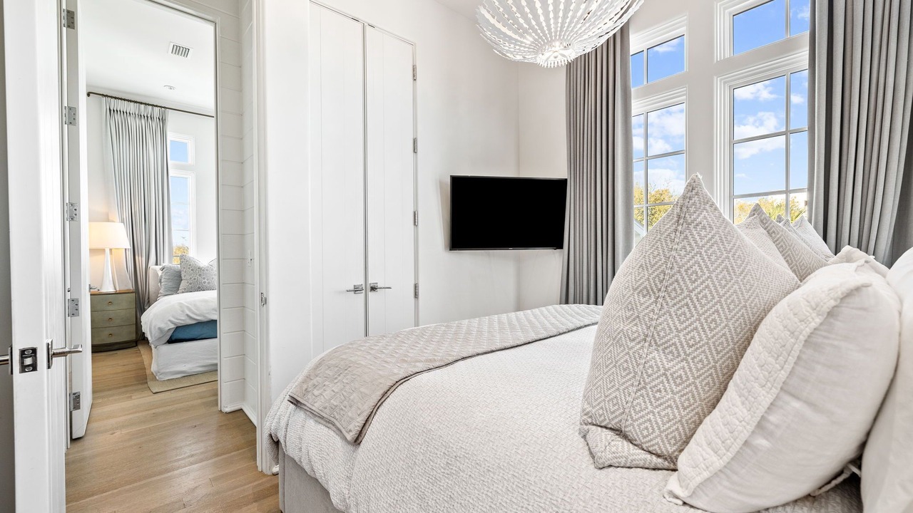 Photo of Bedroom in Seaside