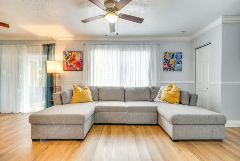 Photo of Livingroom in Sunrise