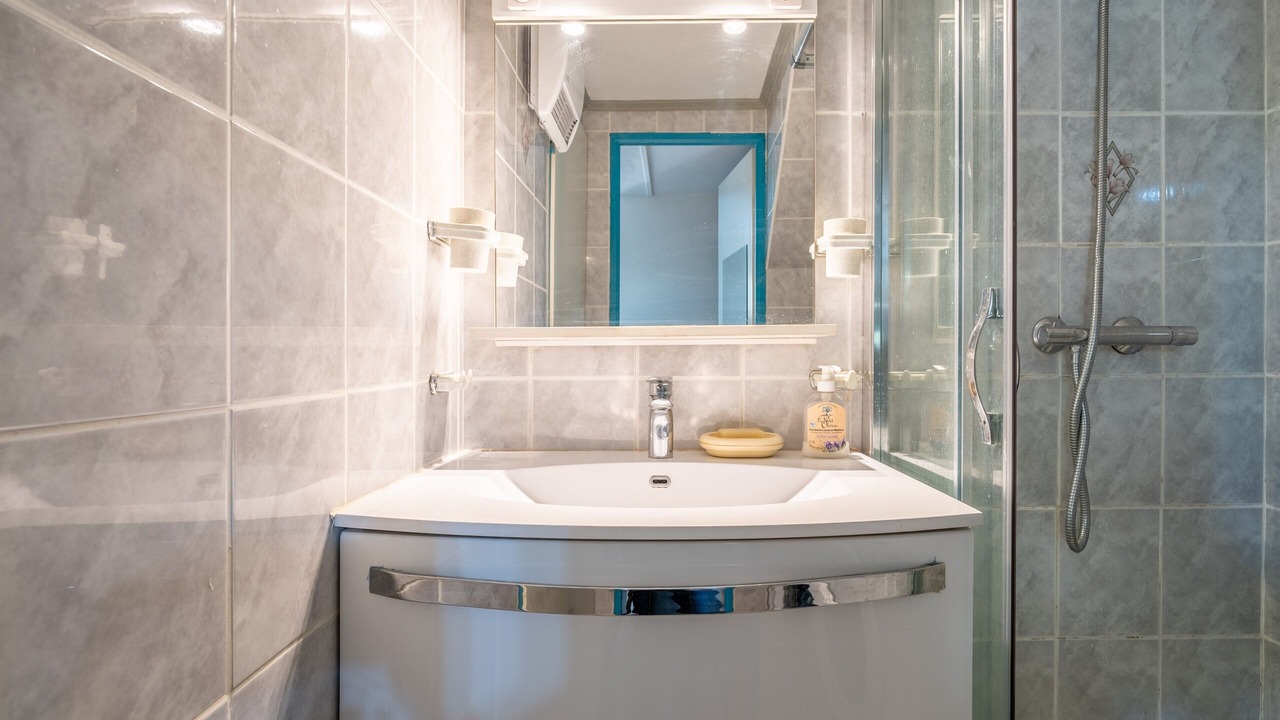 Photo of Bathroom in Vendres