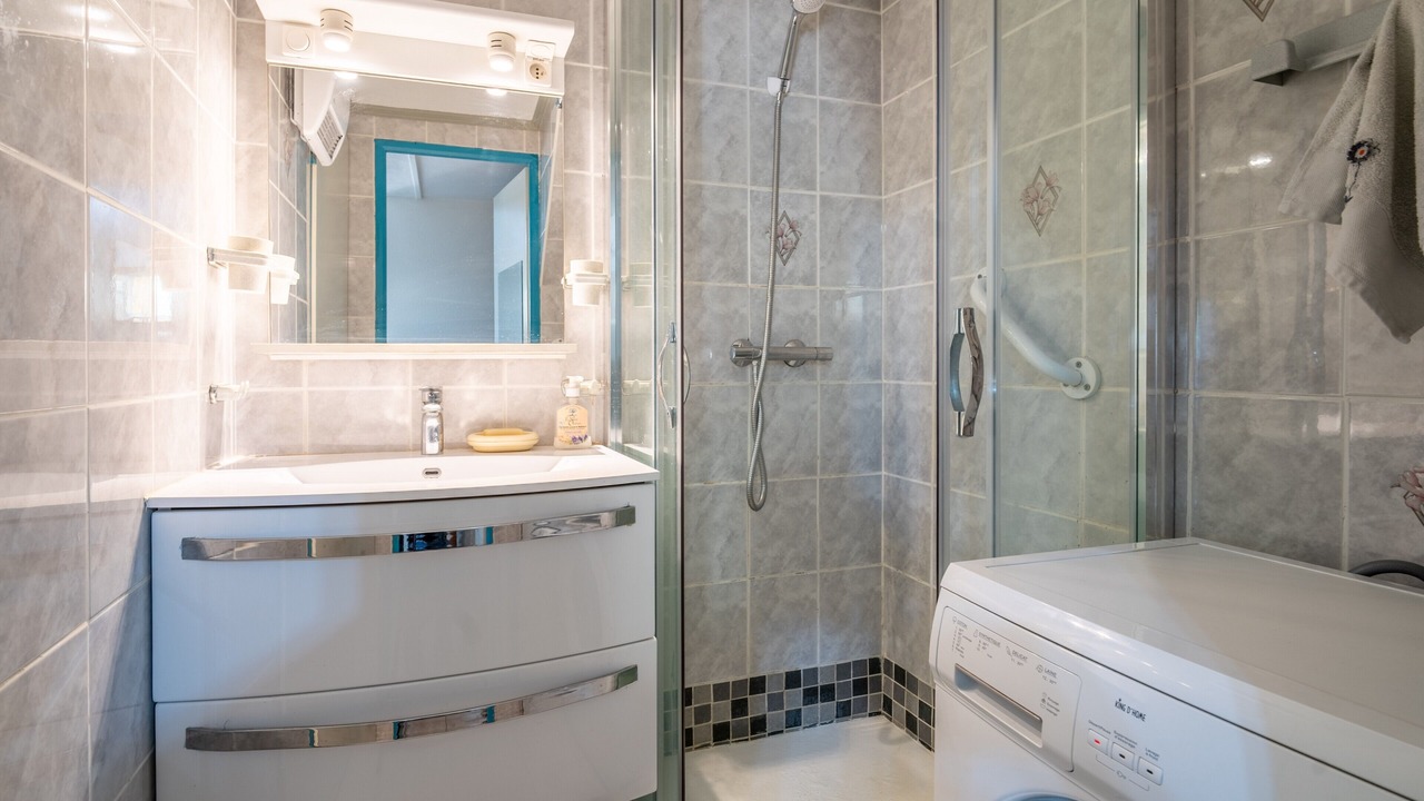 Photo of Bathroom in Vendres