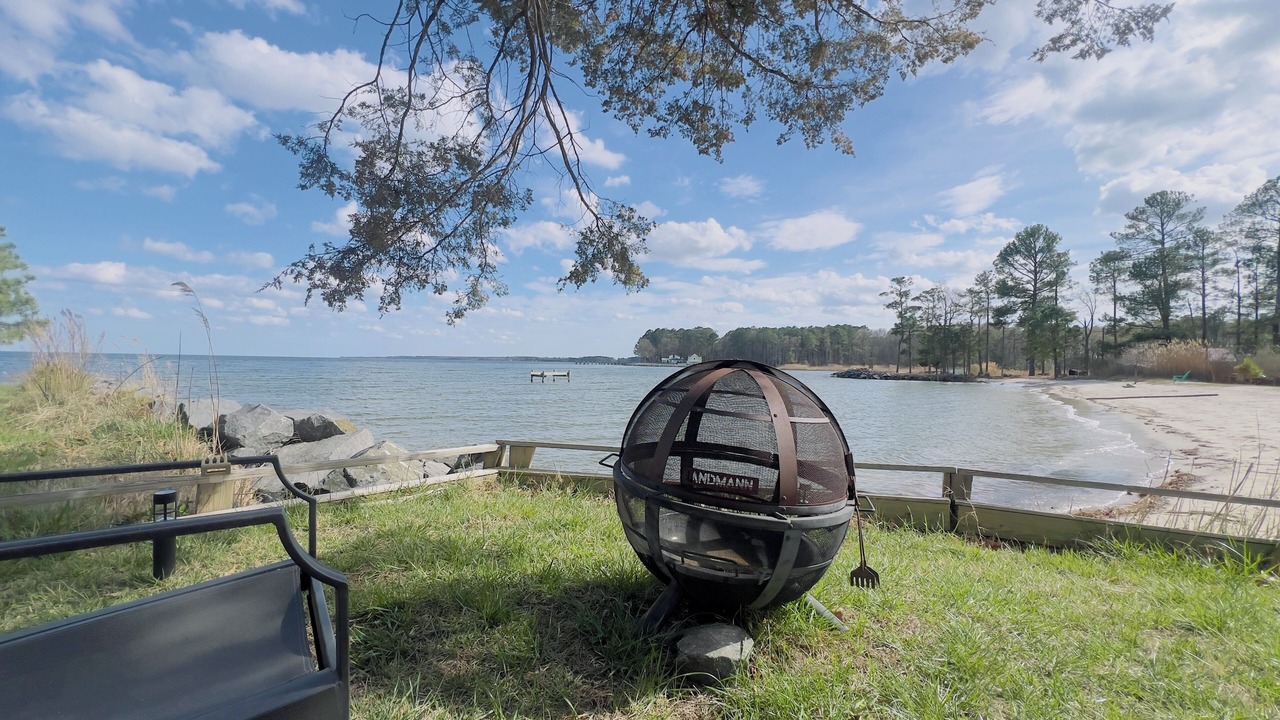 Photo of Others in Hague