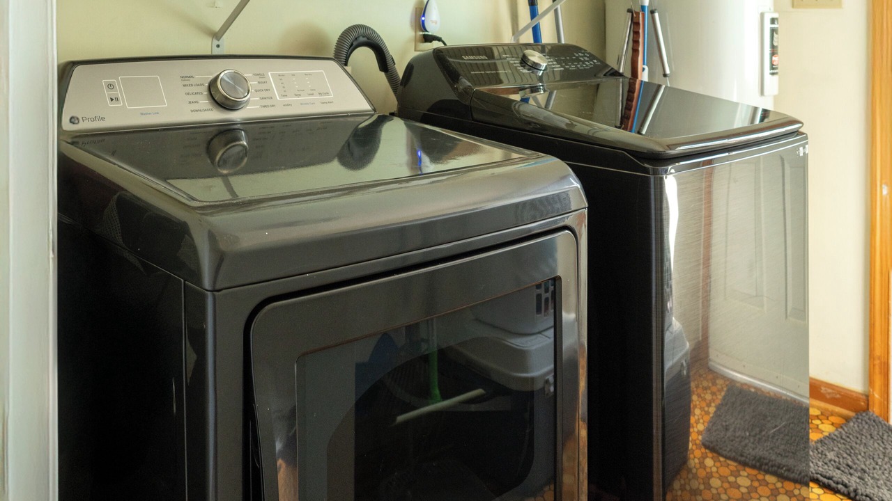 Photo of Others in Hague