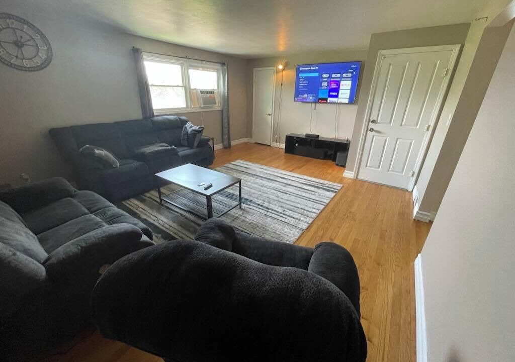 Photo of Livingroom in Eastside