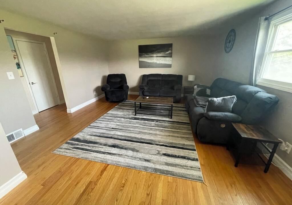 Photo of Livingroom in Eastside