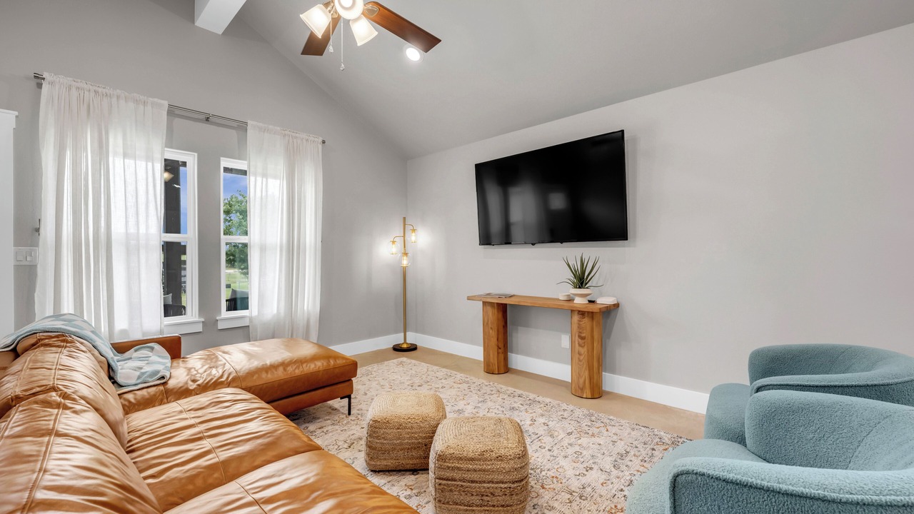 Photo of Livingroom in Granite Shoals