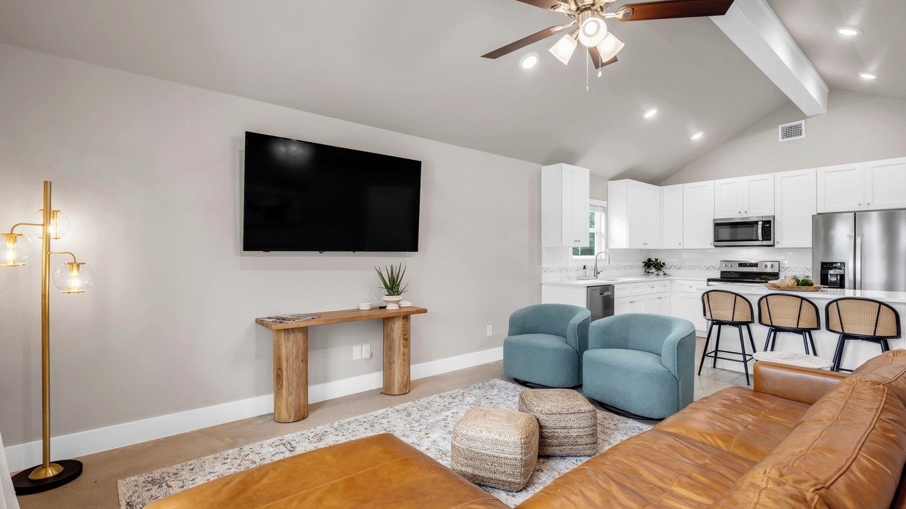 Photo of Livingroom in Granite Shoals